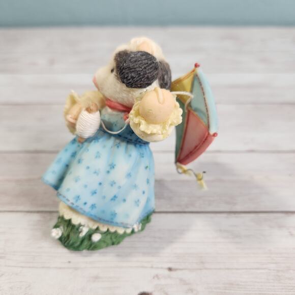 Enesco Mary's Moo Moos Spring Is In The Air Figurine NEW - Picture 2 of 8